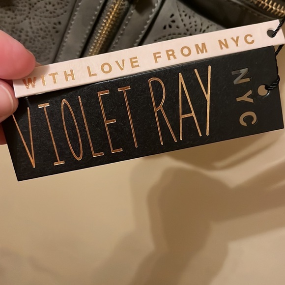 NYC sling / crossbody purse NWT!! - Picture 7 of 15